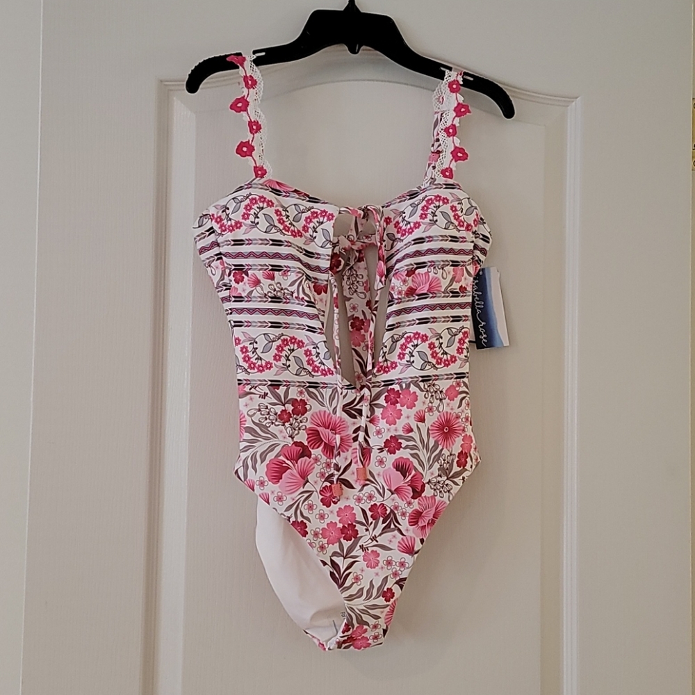 One piece bathing suit
